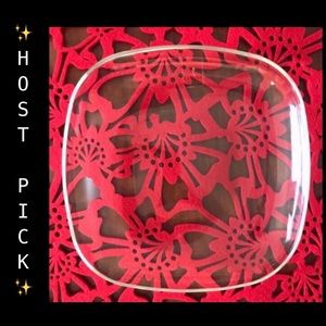 ✨SALE✨HP✨NEW 4 Italian Glass Appetizer Plates